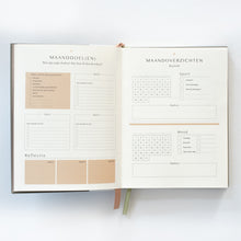 Afbeelding in Gallery-weergave laden, Dagplanner (groene cover)

