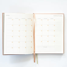 Afbeelding in Gallery-weergave laden, Weekplanner (zachtgroene cover)
