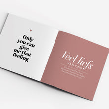 Afbeelding in Gallery-weergave laden, Kraambezoekboek waar ook aan een kraamfeest is gedacht. 
